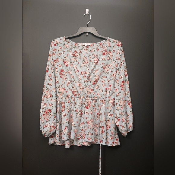 Ophelia & Co. Tops - Ophelia Roe Floral womens top 1X